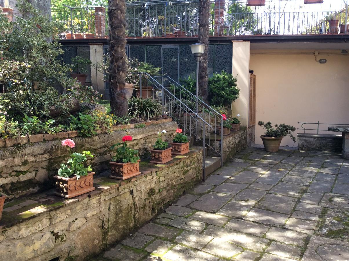 Casa Vacanze Amelia Φιέζολε Εξωτερικό φωτογραφία